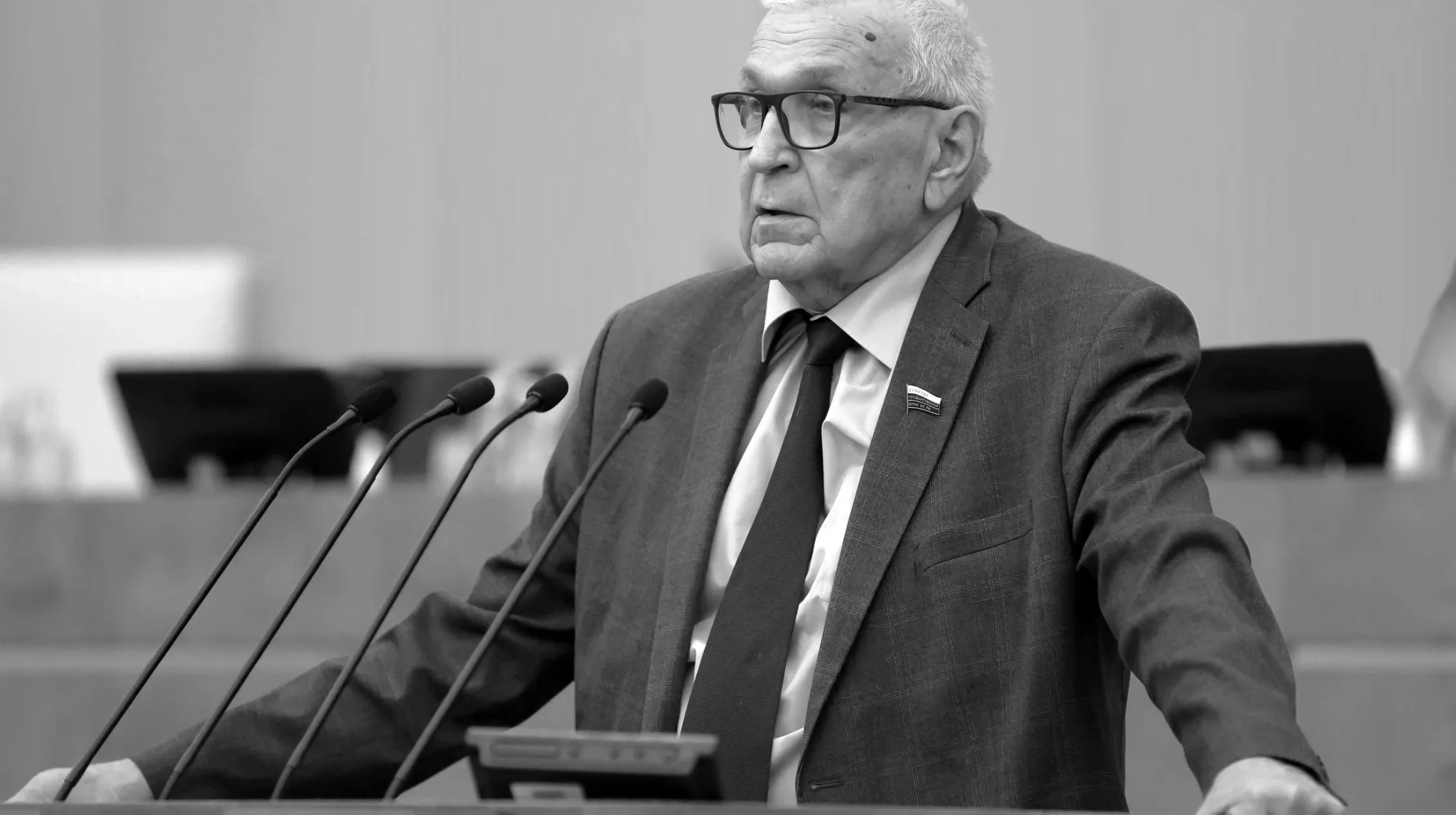 Депутат Тарасенко участвовал в 11 голосованиях в день смерти