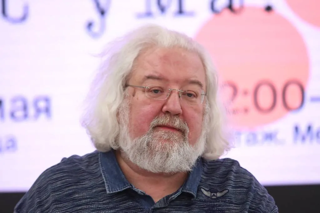 Лицом не вышел: Журналист Максимов вспомнил, как его уволили «с интересной формулировкой»