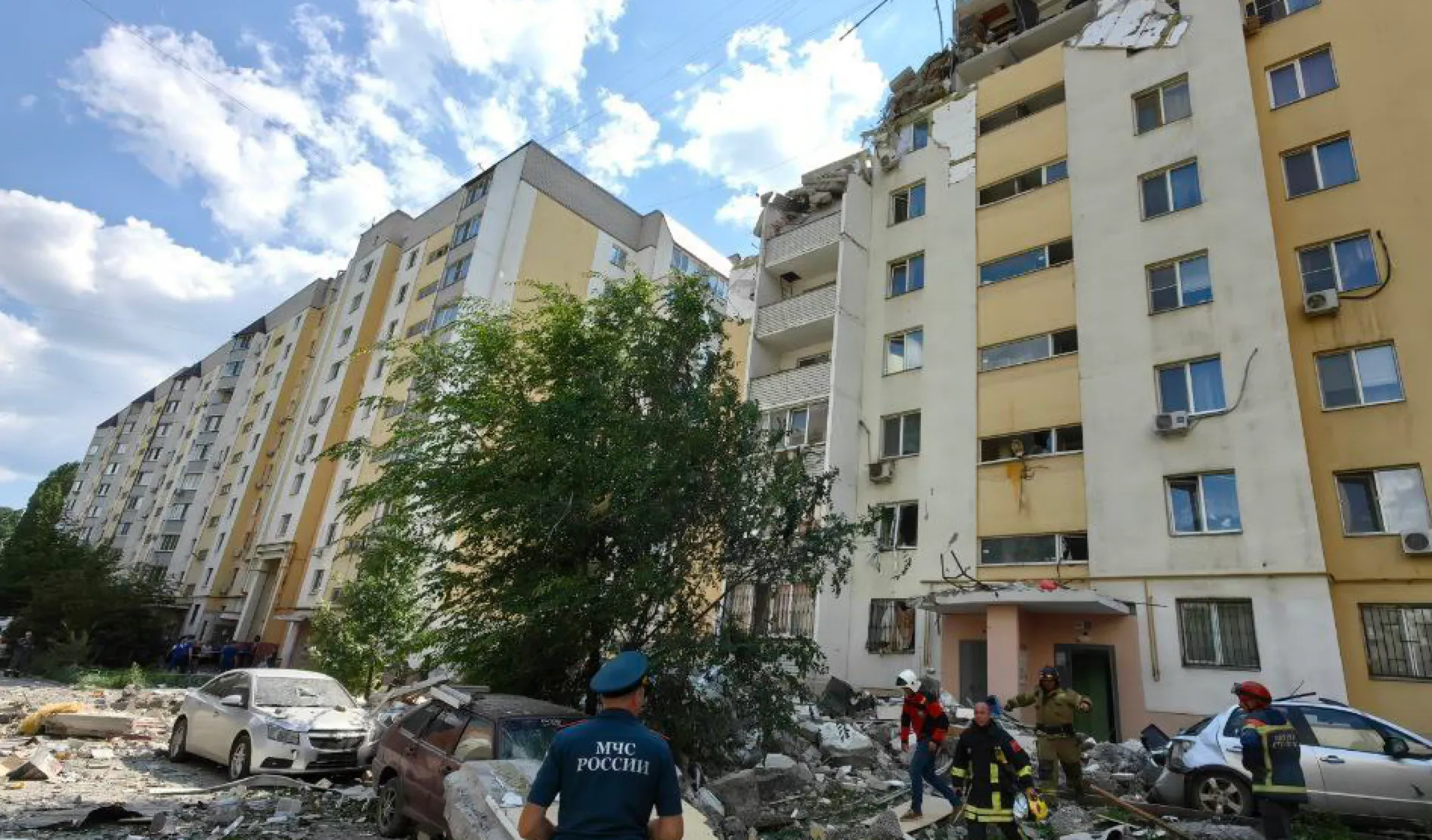 Разбор завалов после взрыва в Саратове планируют закончить к концу дня