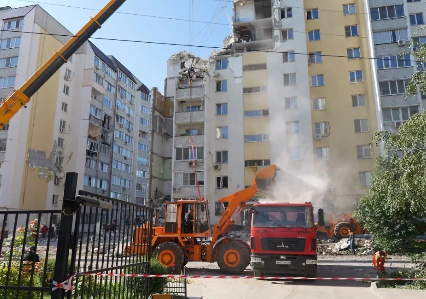 Начальник железнодорожной станции и его семья погибли при взрыве газа в Саратове