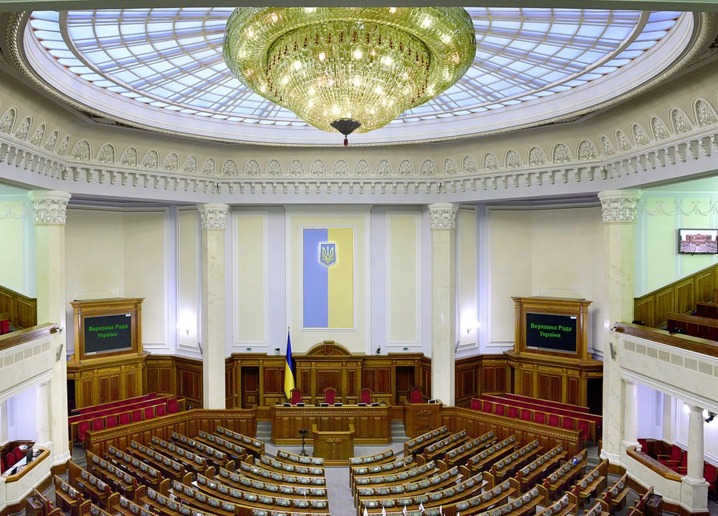 Рыльце в пуху: На Украине объяснили, кто активно проталкивает закон против НАБУ и САП