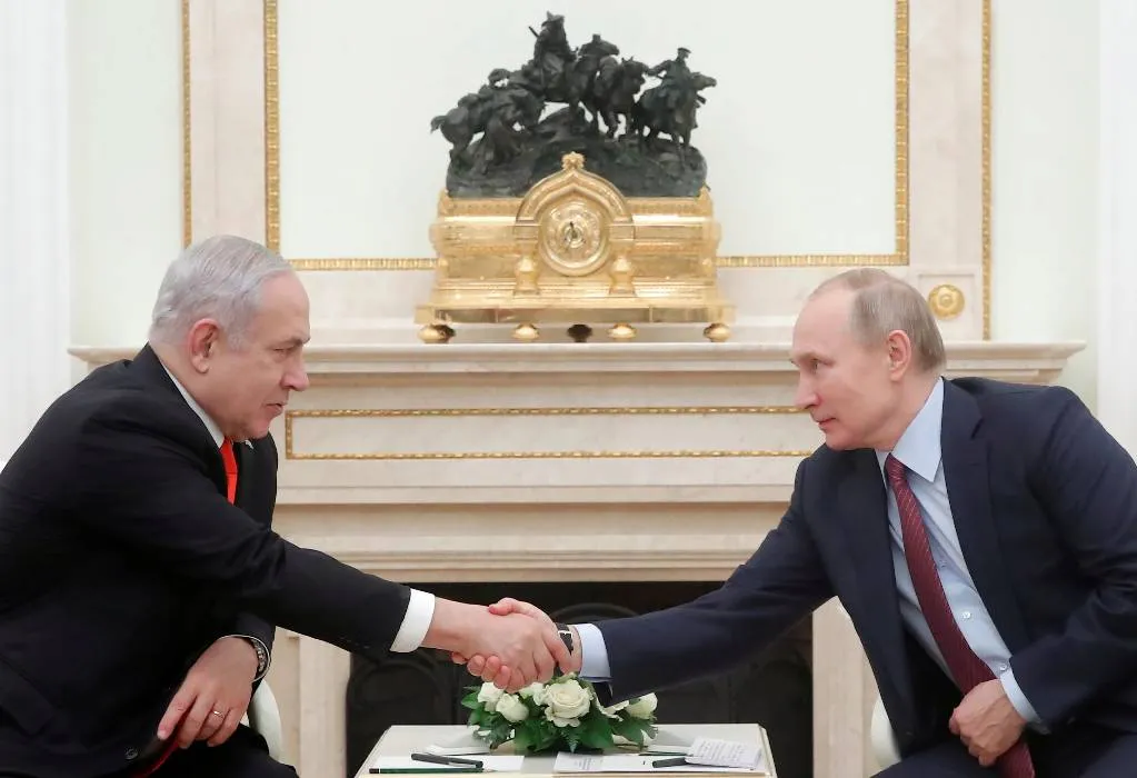 Путин поговорил по телефону с Нетаньяху