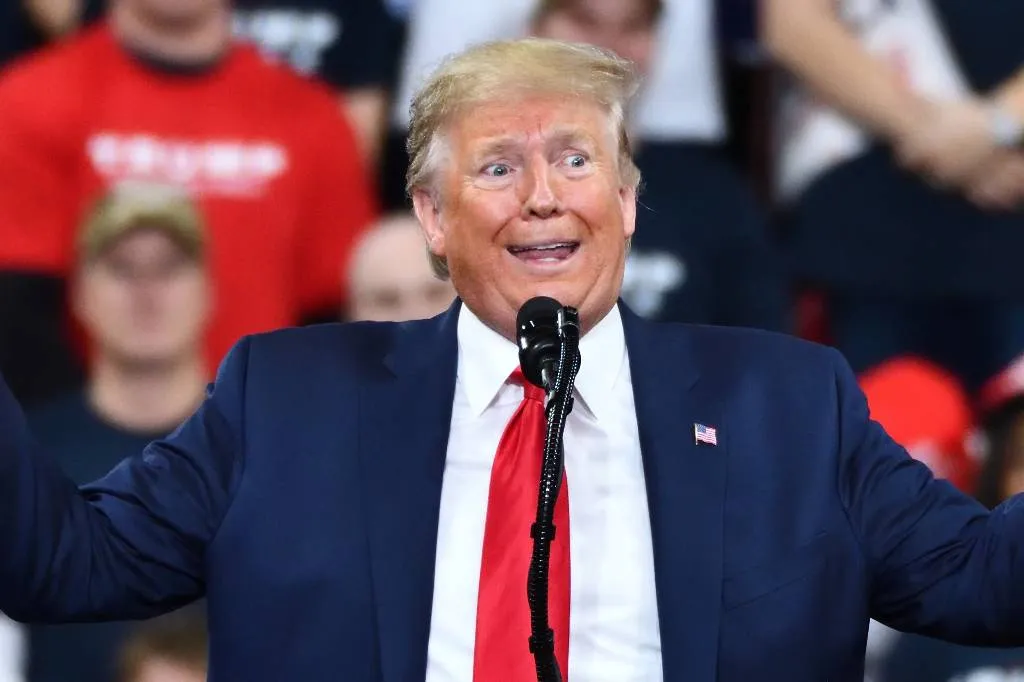 Подсчитан потенциальный ущерб мировой экономике от пошлин Трампа