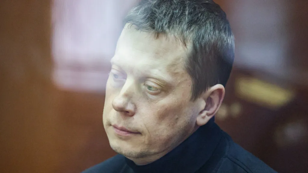 Отец погоревшего на взятках экс-сотрудника ФТС назвал награбленные миллионы сына своей пенсией