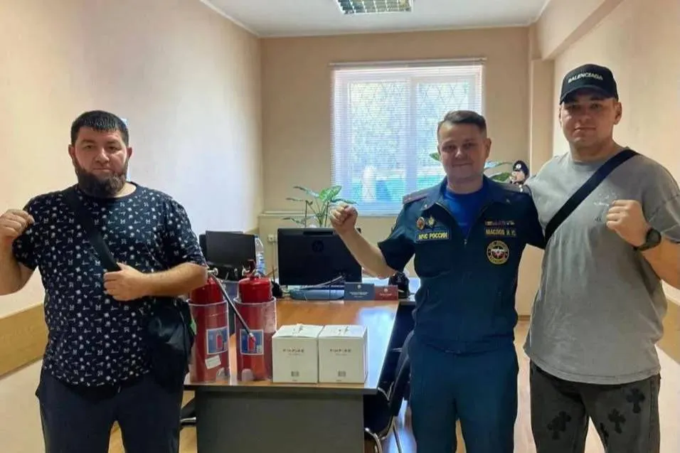 Ветераны спецоперации спасли людей из горящего дома в Подмосковье