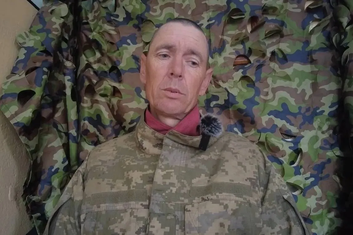 «Никаких контрактов»: Находившийся в плену боец ВСУ умоляет сына не идти на фронт