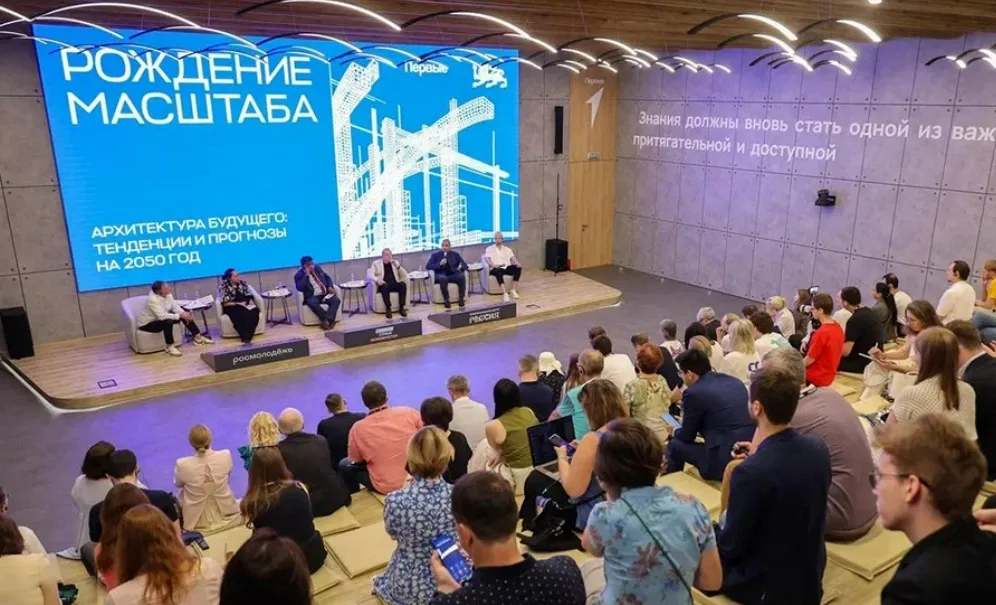«Мы соревнуемся со временем»: Финальный день выставки «Рождение масштаба» прошёл в НЦ «Россия»