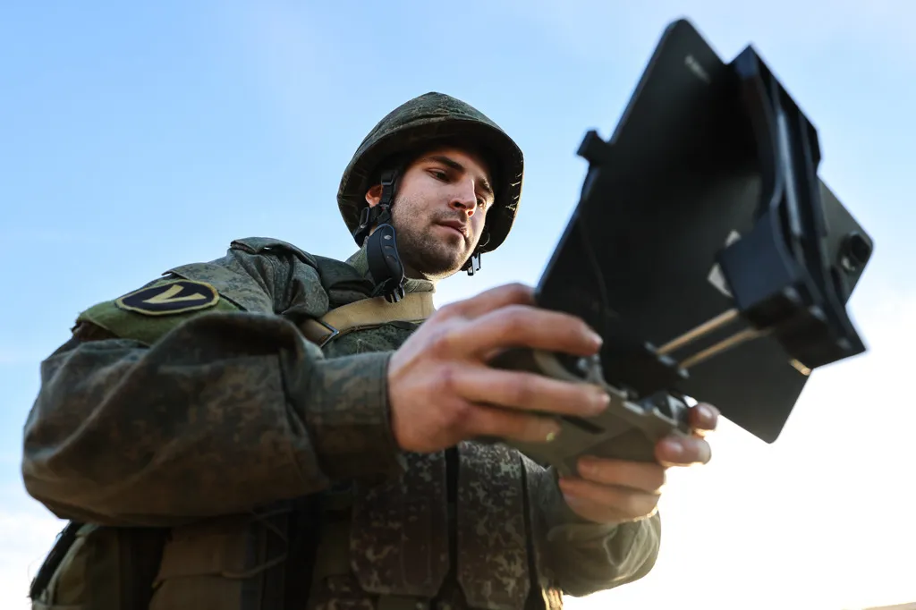 В России разработали конкурента украинской «Бабы-яги» — дрон-тяжеловес с «иммунитетом» к РЭБ
