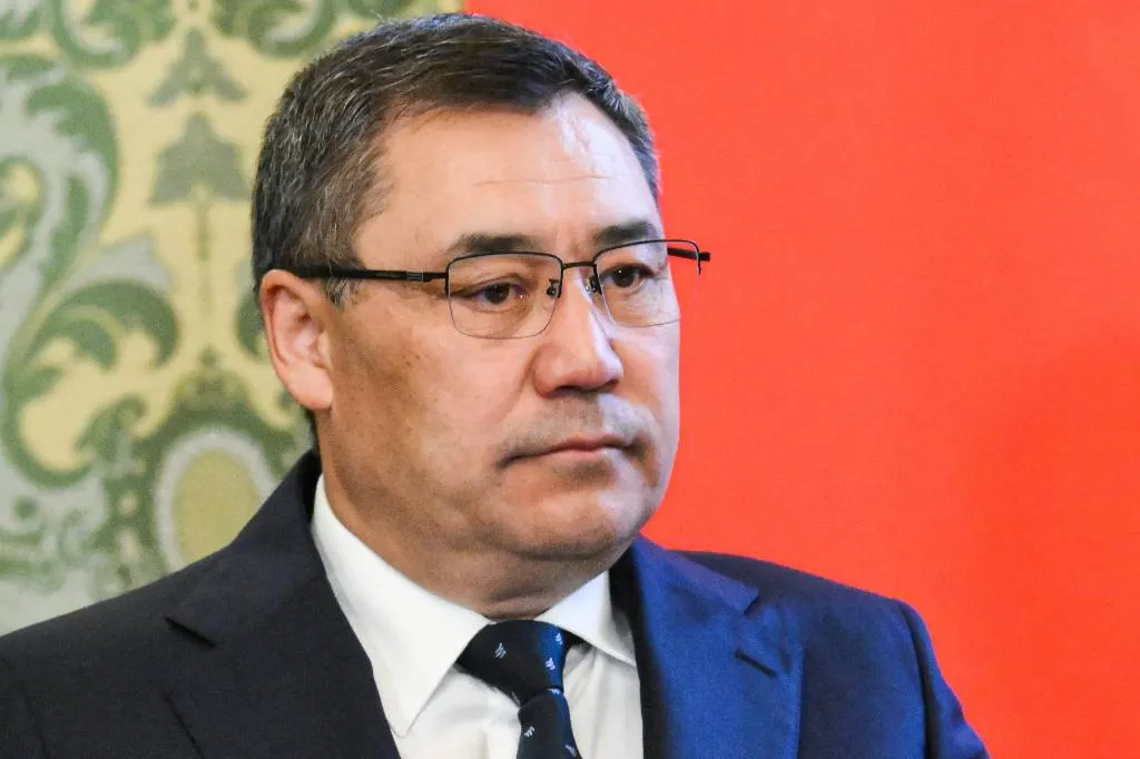 «Без него никуда»: Президент Киргизии признал необходимость в русском языке