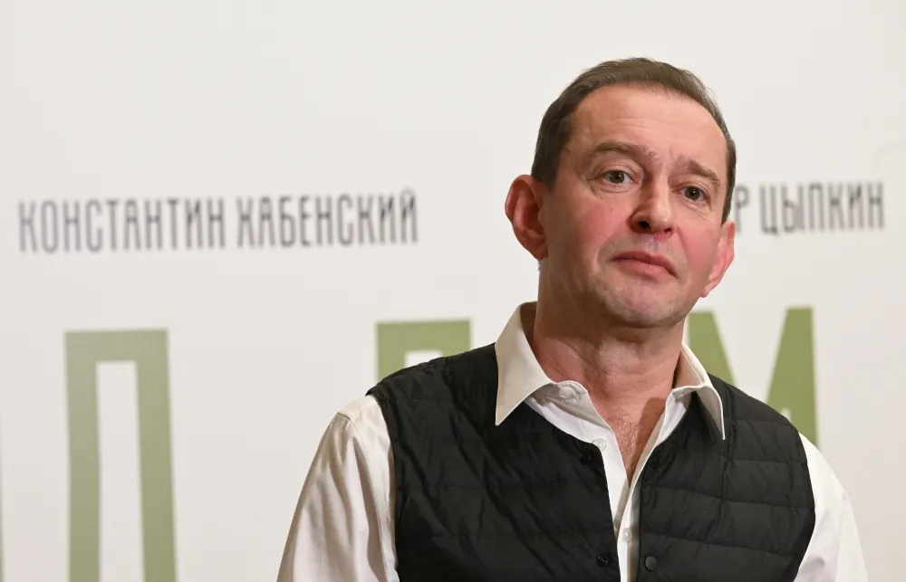 «Сквозь стены — от фанатов»: Хабенский рассказал, как «Убойная сила» изменила его жизнь
