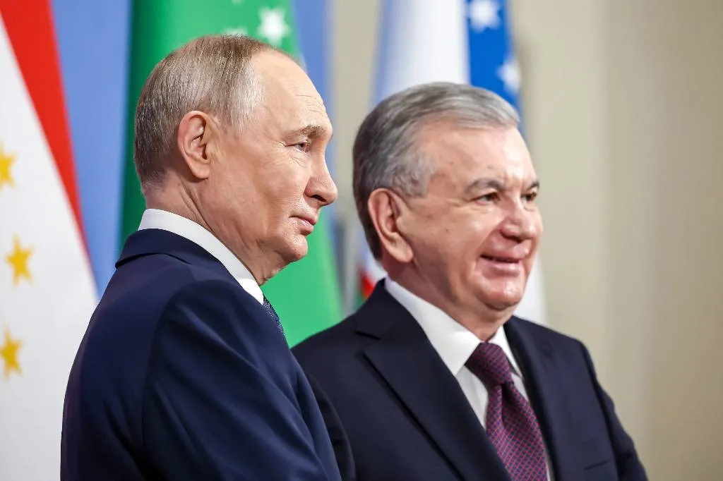Путин провёл телефонные переговоры с президентом Узбекистана Мирзиёевым