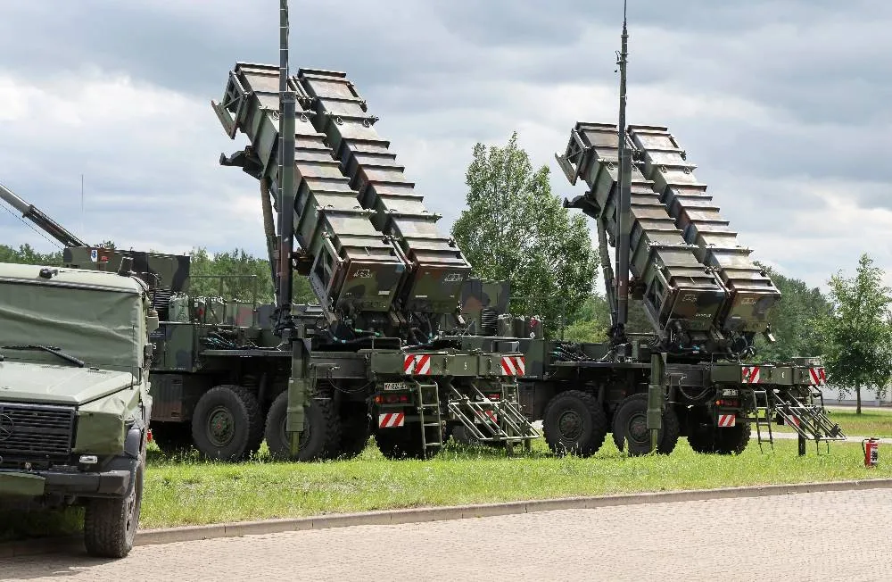 «Соскребут по амбарам»: США отнимут ракеты-перехватчики Patriot у союзников ради Украины