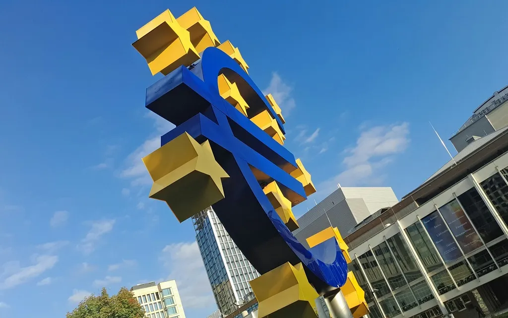 ЕС может включить 100 миллиардов евро в бюджет для помощи Украине