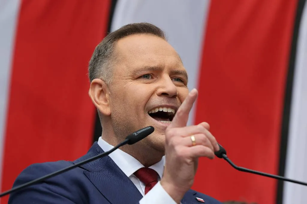Президент Польши Навроцкий потребовал Зеленского изменить подход Киева к истории