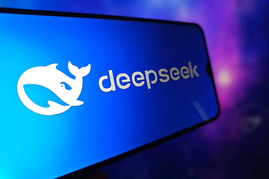 Пользователи в РФ сообщили о сбое в работе нейросети DeepSeek