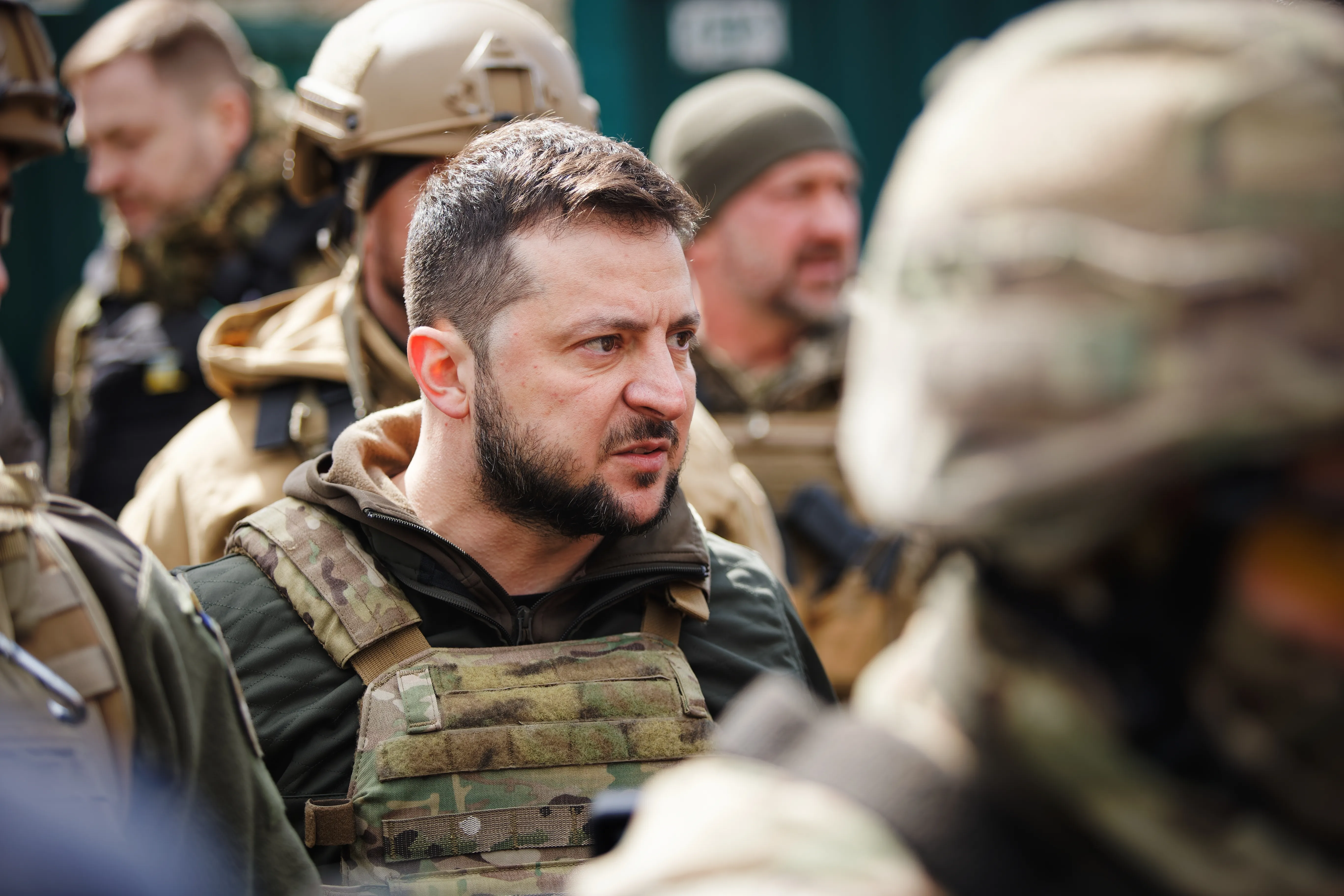 Axios: Зеленский перед саммитом в Аляске познал всю мощь «идеального шторма»
