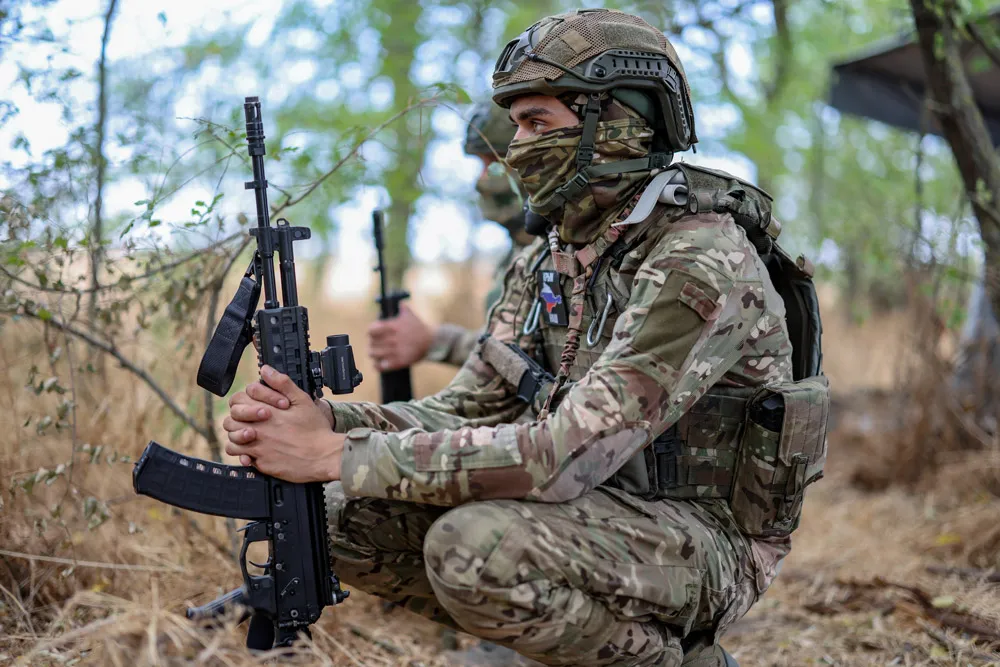 Наемник из Азербайджана сдался в плен ВС РФ на границе с Харьковской областью