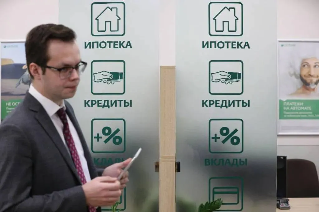 Россияне стали массово отказываться от строительства домов в ипотеку