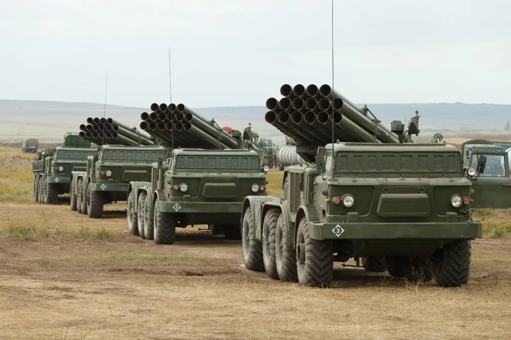 Российские войска ударили по НПЗ, снабжавшему горючим ВСУ в Донбассе