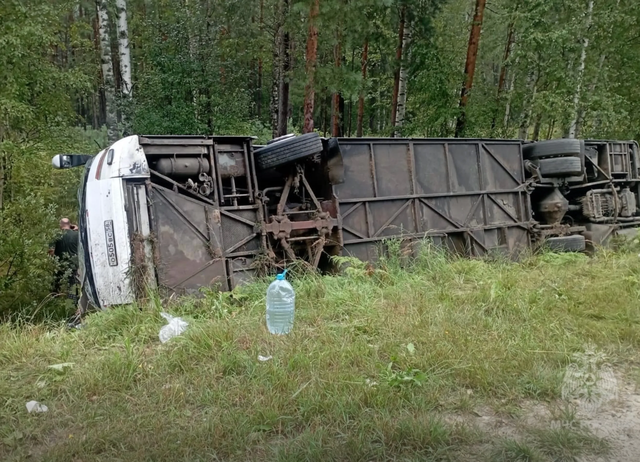 Число пострадавших из-за падения автобуса в кювет в Мордовии выросло до 10