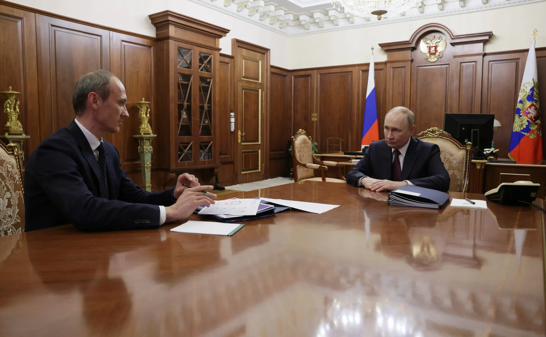 Путин обсудил с Григоренко развитие Госуслуг и борьбу с интернет-мошенниками