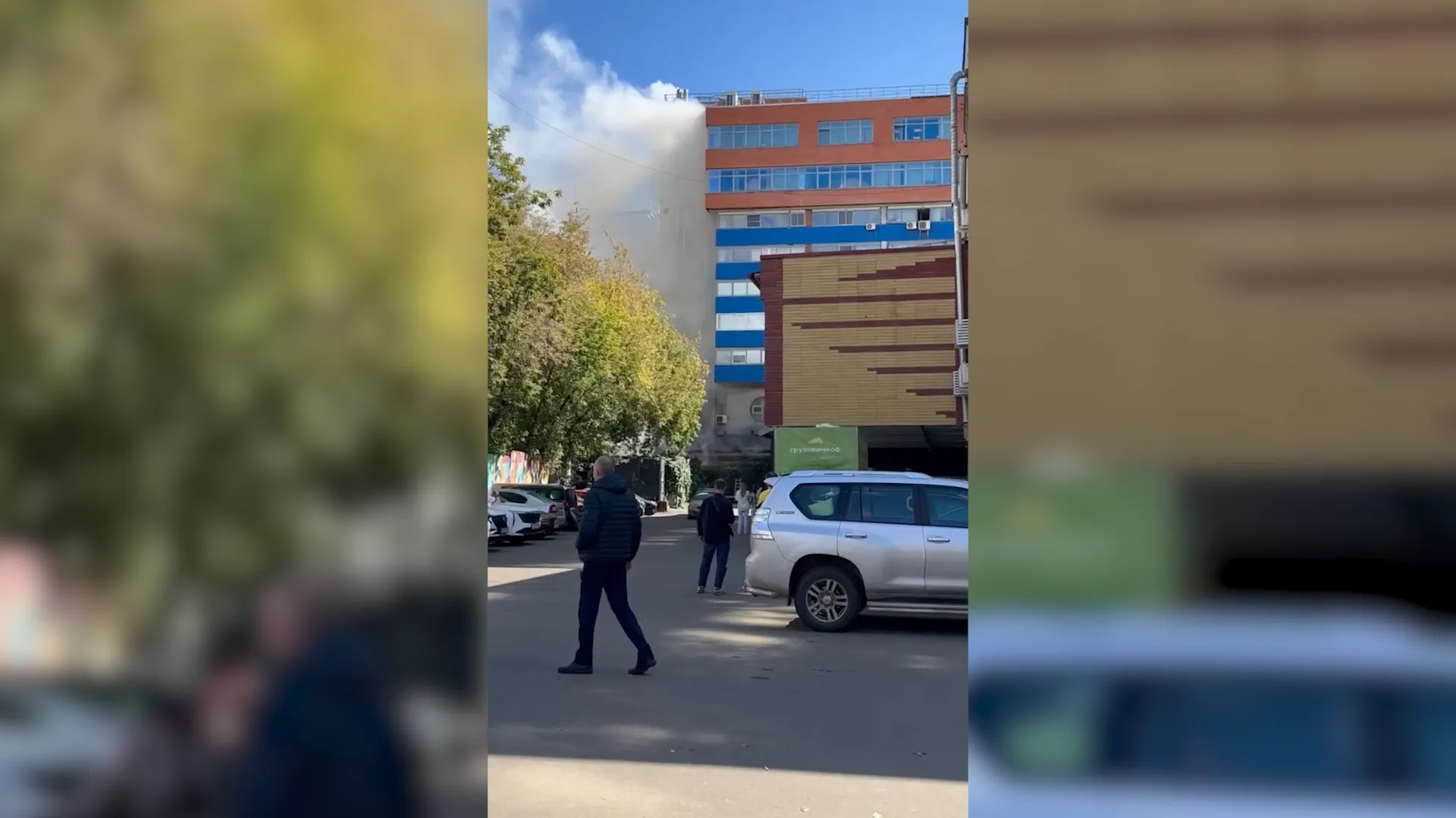 Пожар произошёл у ресторана на Бакунинской улице в центре Москвы