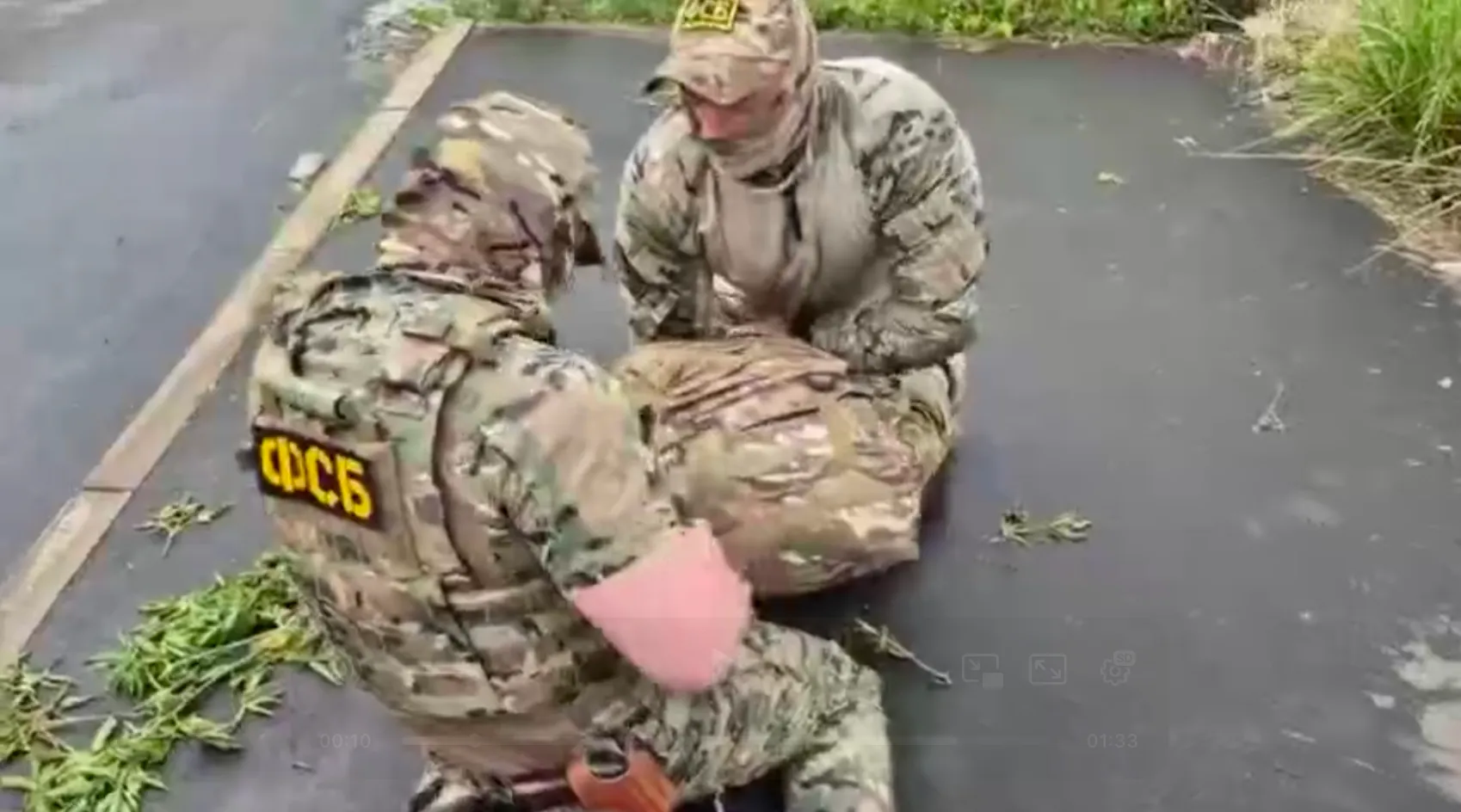 ФСБ покаазала видео задержания агента Киева, готовившего покушение в Белгороде