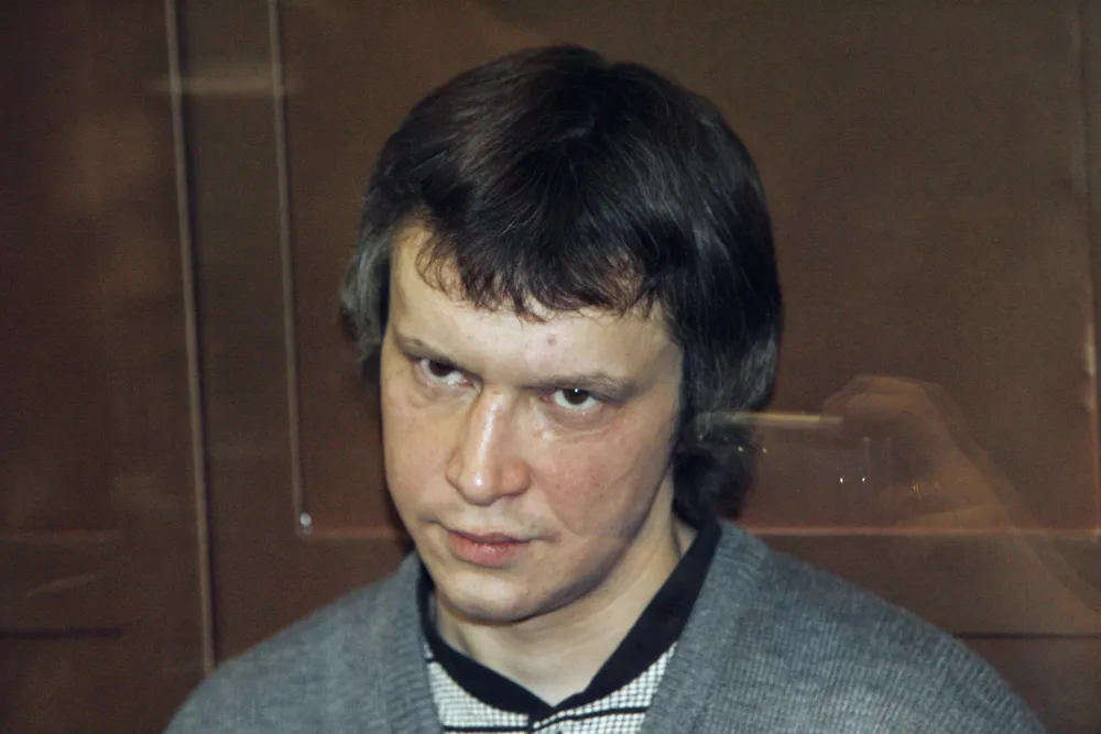 Битцевский маньяк замёрз в «Полярной сове»‎ и просится в «тёплую‎»‎ колонию