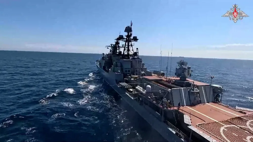 Военные корабли РФ и КНР начали патрулирование в Азиатско-Тихоокеанском регионе