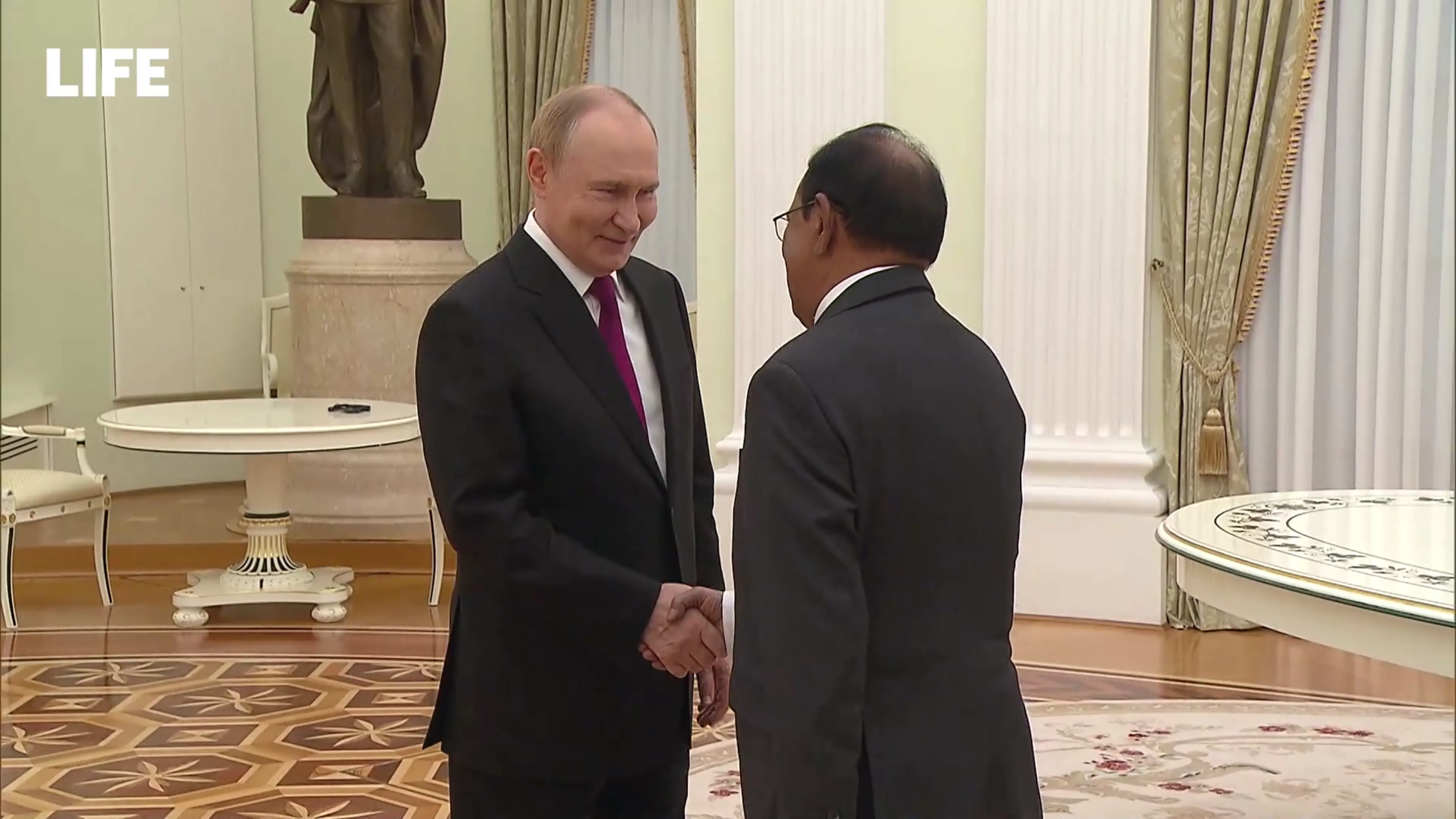 Путин принял в Кремле советника премьера Индии по нацбезопасности Довала
