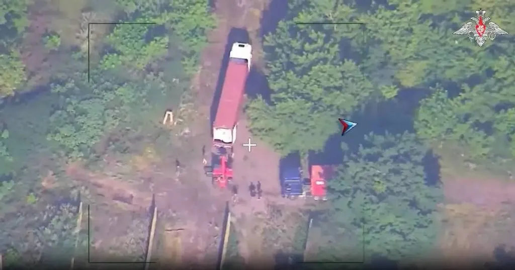 «Искандер» одним ударом смёл десятки бойцов ВСУ во время разгрузки фуры с оружием