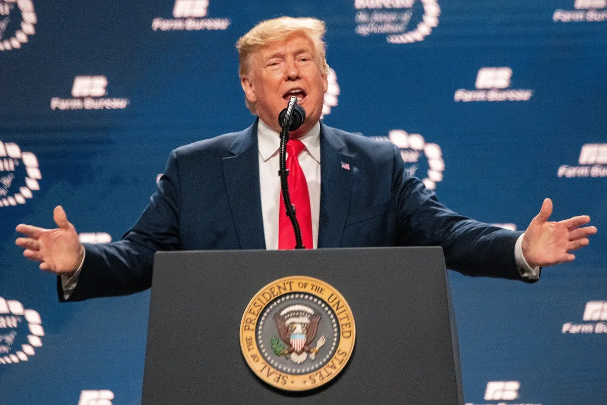 Европейские лидеры призвали Трампа защитить интересы Киева на встрече с Путиным