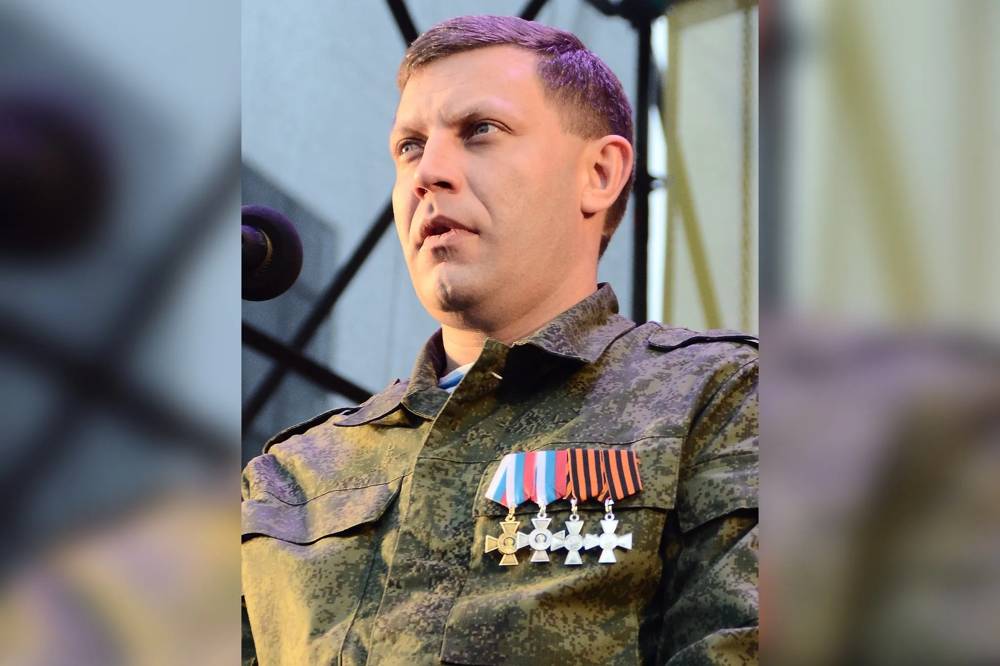 Жители Донецка почтили память первого главы ДНР Александра Захарченко