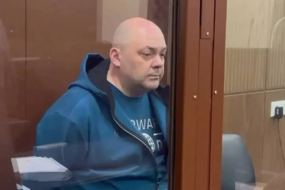 Бывшему губернатору Курской области Смирнову продлили арест