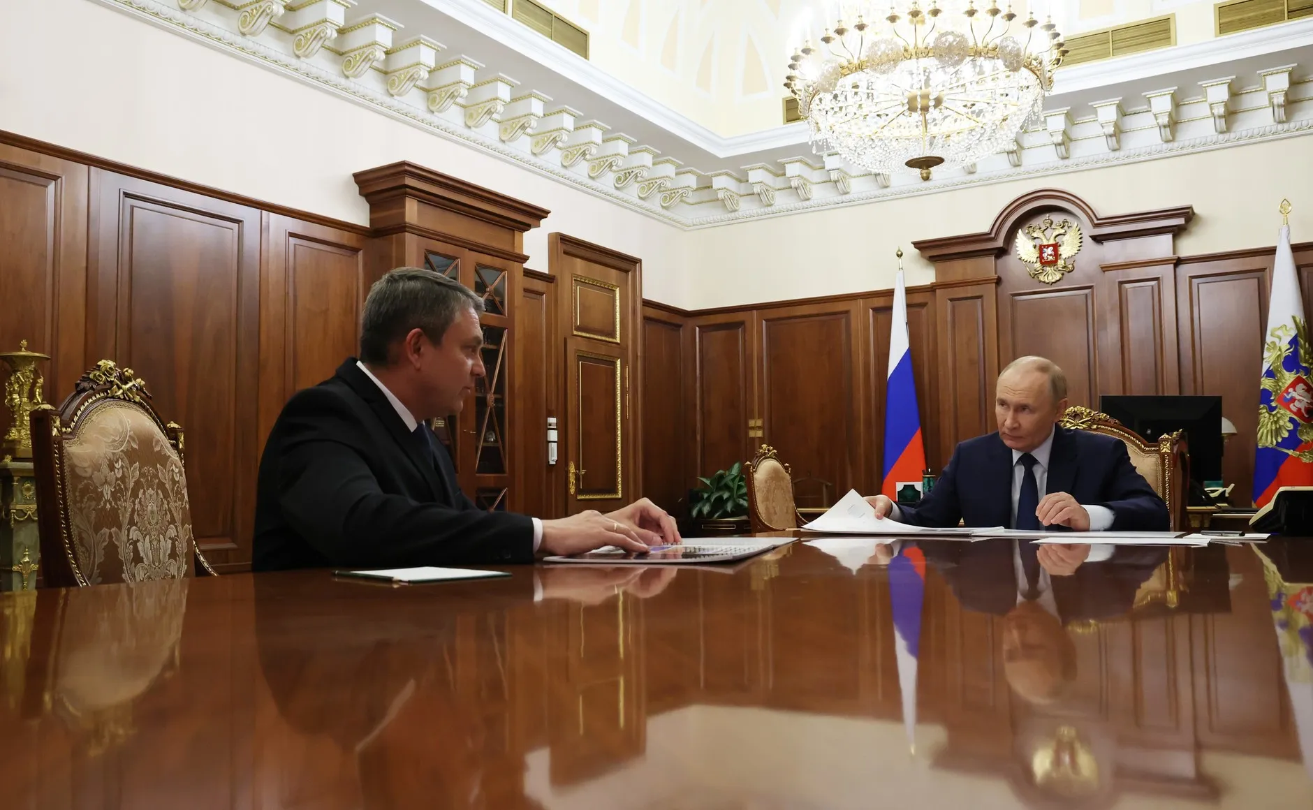 Путин встретился с главой ЛНР Пасечником в Кремле