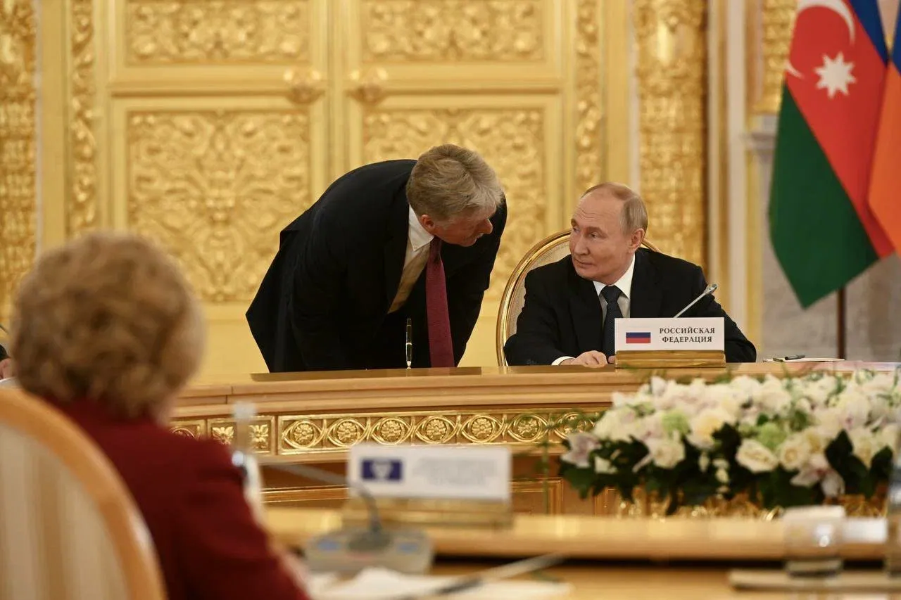 «Не хочет работать»: Путин в шутку назвал Пескова лентяем