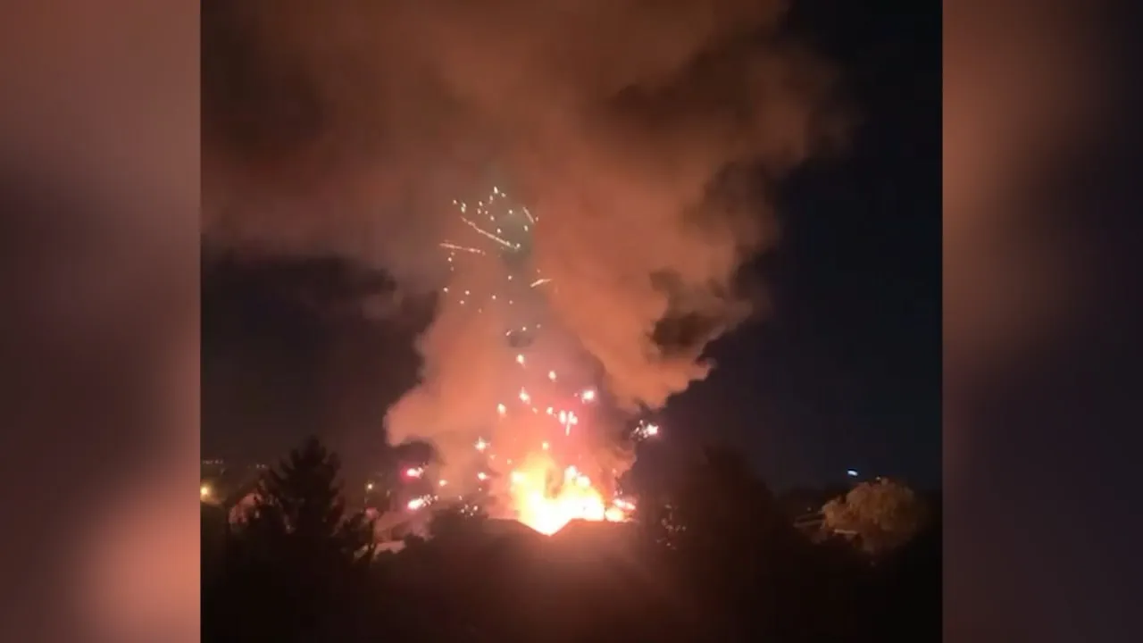 Гараж с фейерверками взлетел на воздух во время атаки ВСУ по Краснодарскому краю
