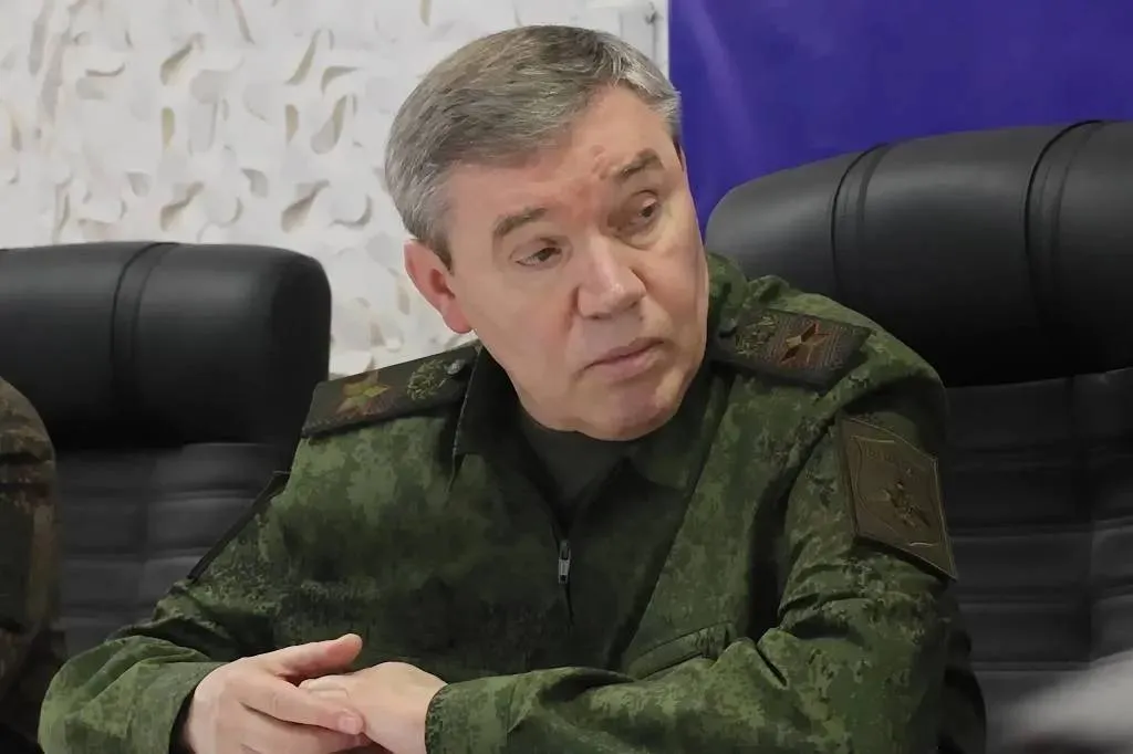 Начальник Генштаба Валерий Герасимов награждён орденом Мужества