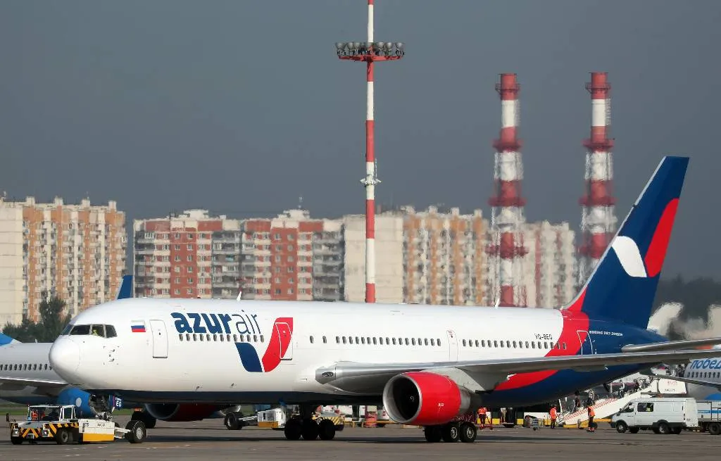 Самолёт с 339 россиянами подал сигнал бедствия над Казахстаном во время рейса в Анталью