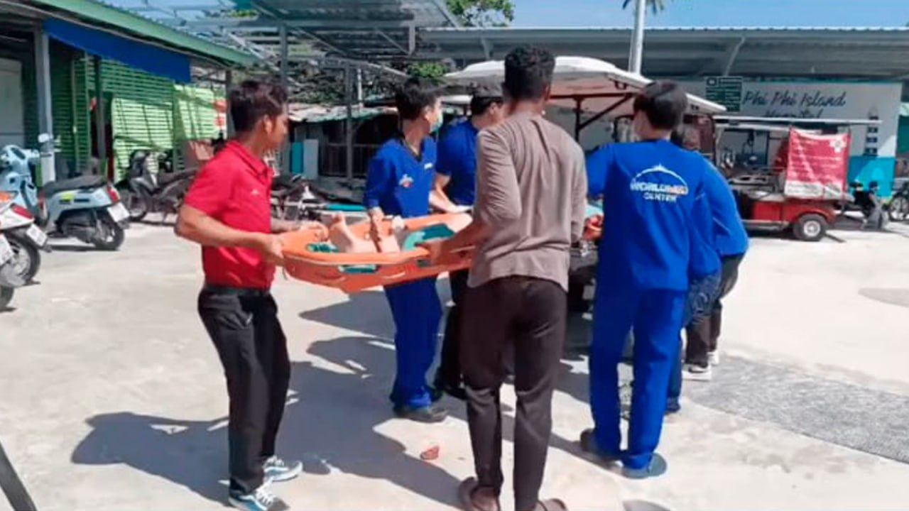 18-летняя россиянка погибла при столкновении катера с траулером на Пхукете