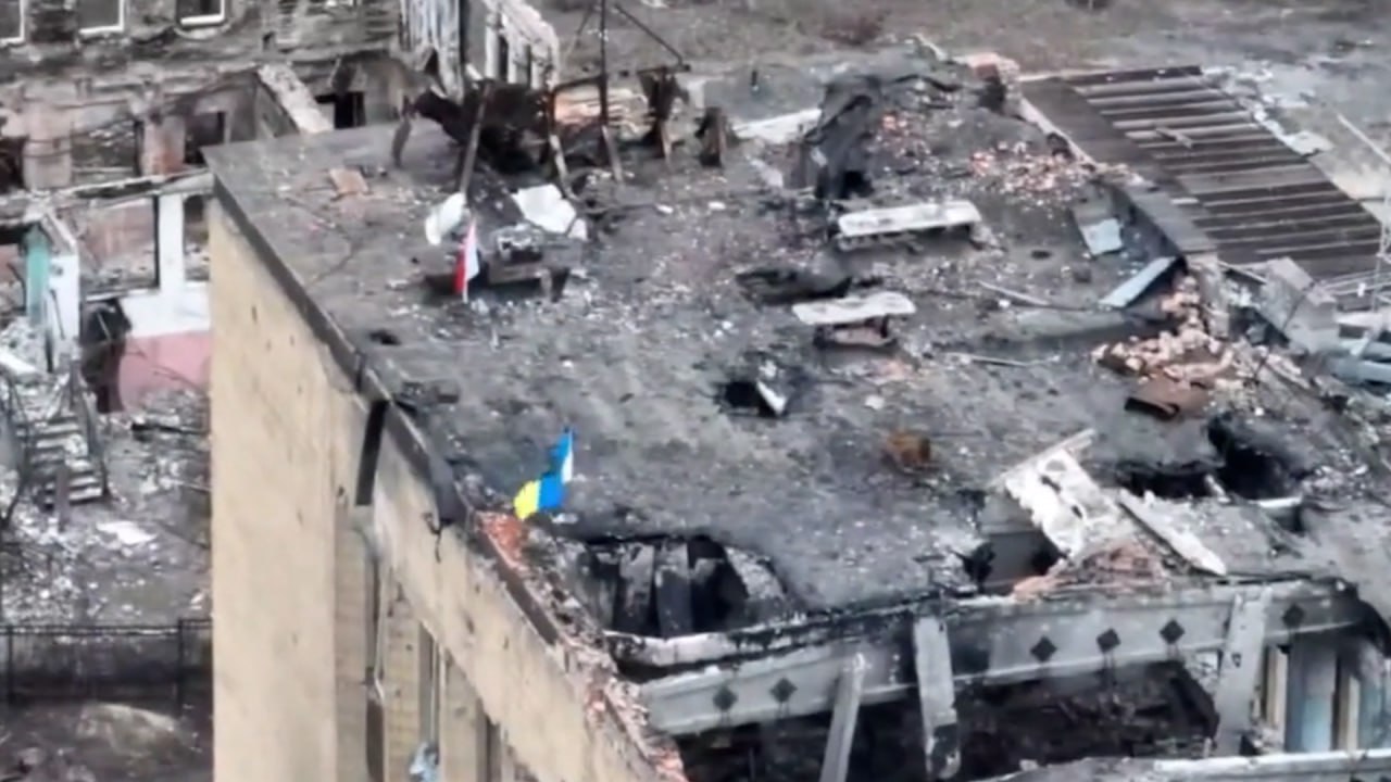 ВСУ провалили &laquo;пиар-захват&raquo; Купянска &ndash; дрон с флагом Украины взорвали над мэрией