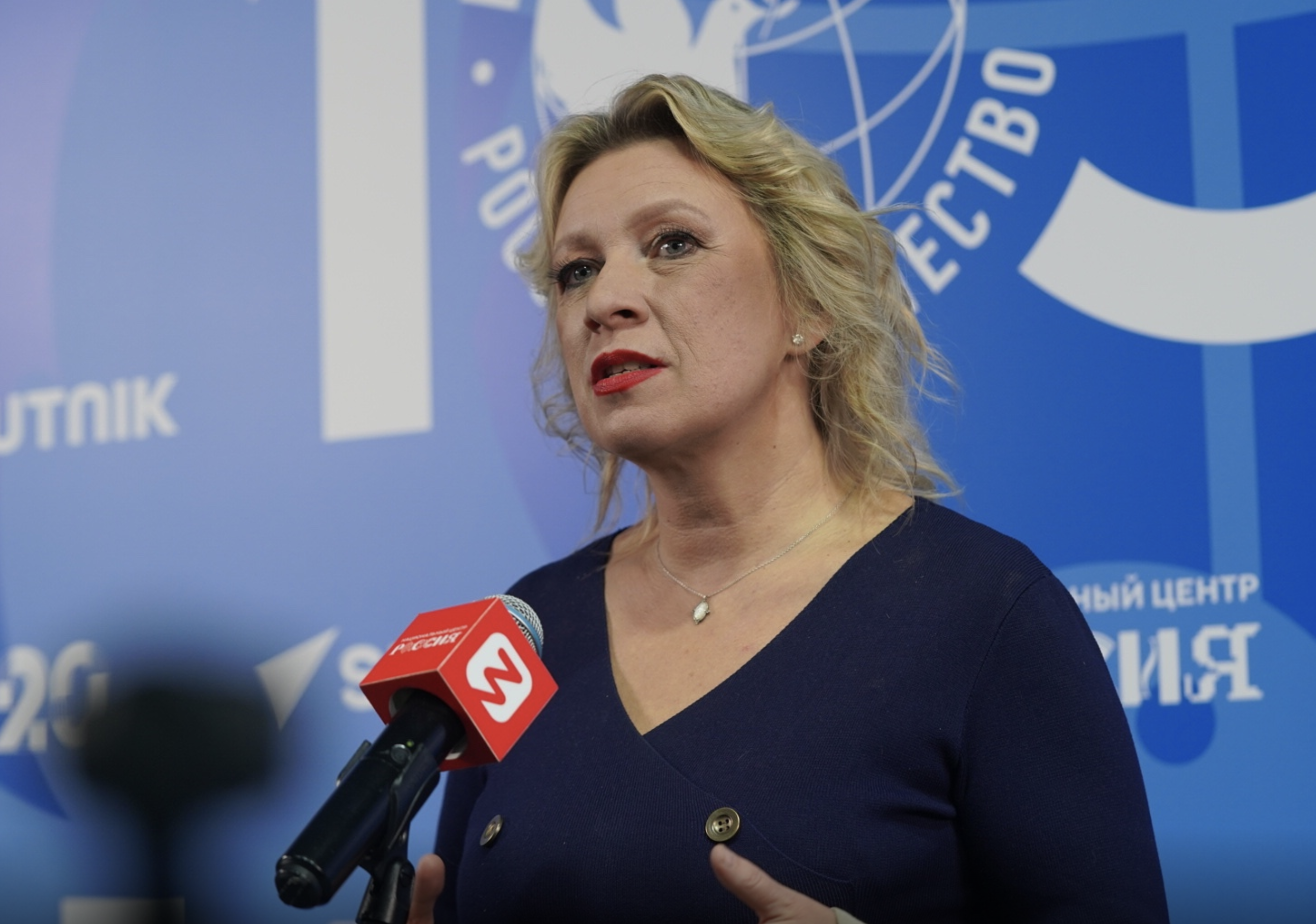 Захарова назвала &laquo;влажными фанатазиями&raquo; мечты Хили похитить Путина