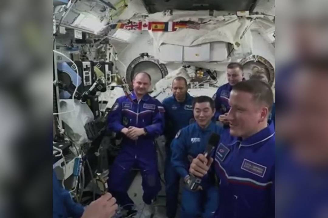 Российский космонавт Сергей Кудь-Сверчков принял командование МКС