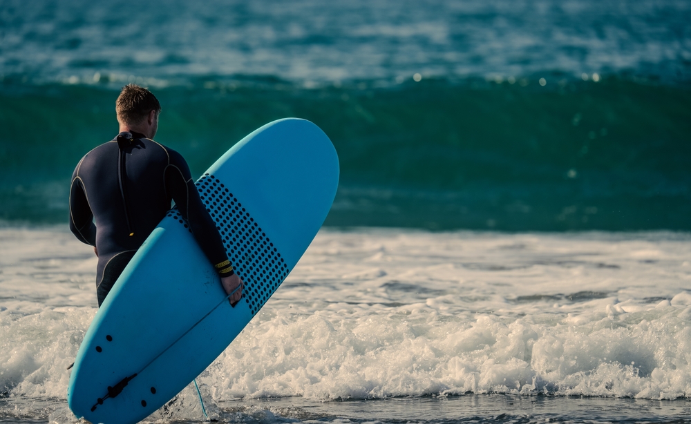 68-летний сёрфер, оказавшийся в ловушке на рифе, был спасён спустя 30 часов