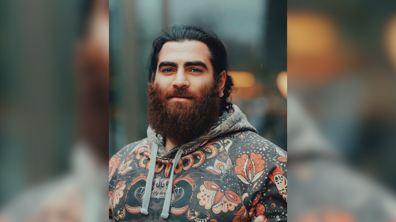 Блогер Маркарян списал оскорбление Героя СССР на депрессию, но в СК ему не поверили