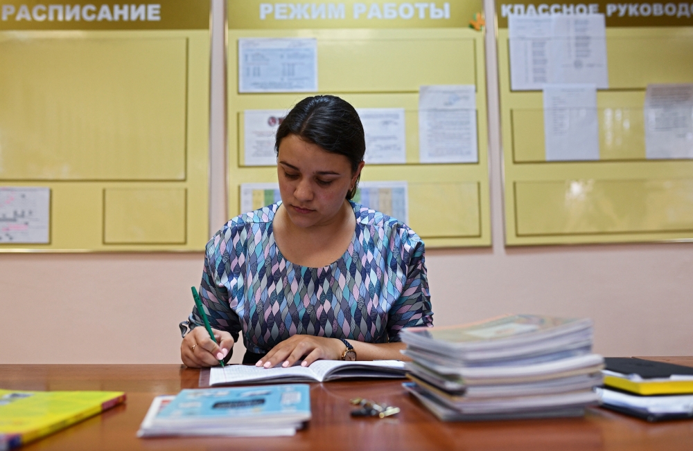 Россиянам объяснили, как изменится оплата труда бюджетников в 2026 году