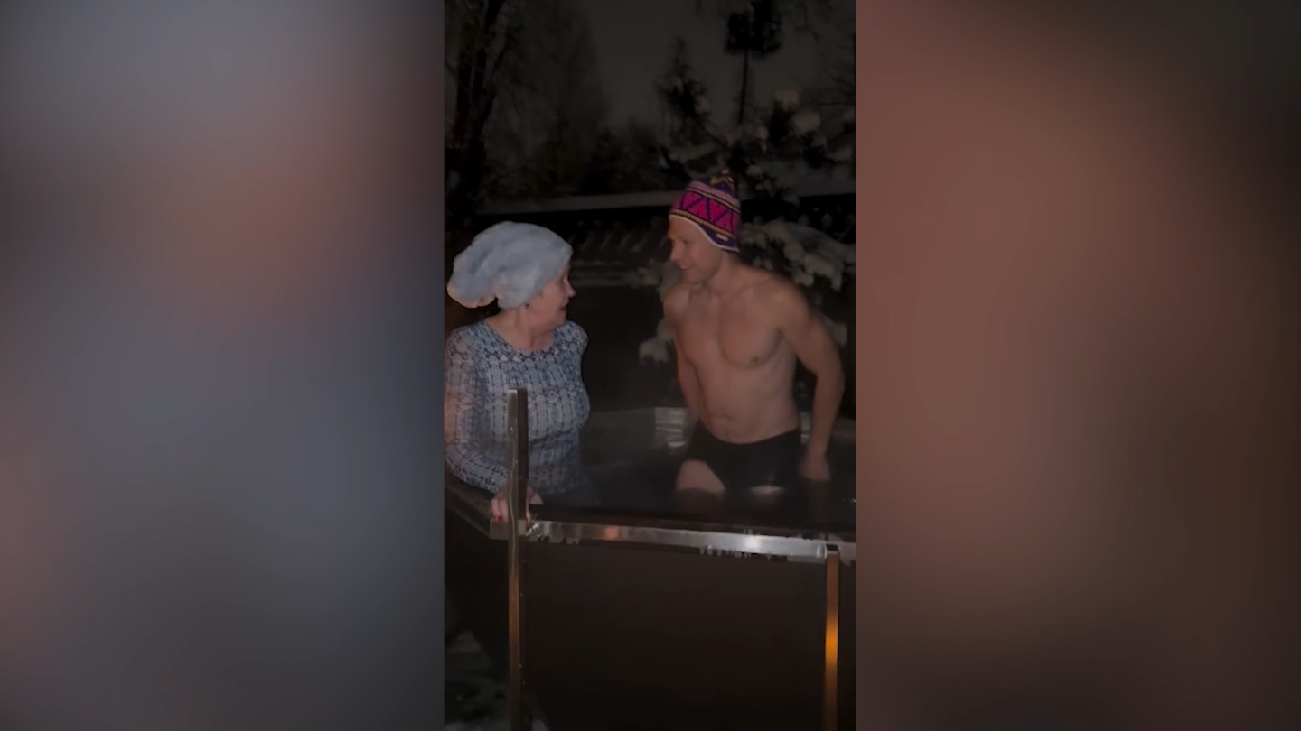 Актёры Ирина Розанова и Никита Ефремов устроили необычный совместный отдых