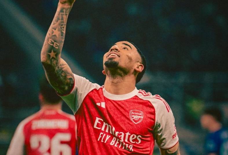 &laquo;Арсенал&raquo; первым вышел в 1/8 финала Лиги чемпионов, обыграв &laquo;Интер&raquo;