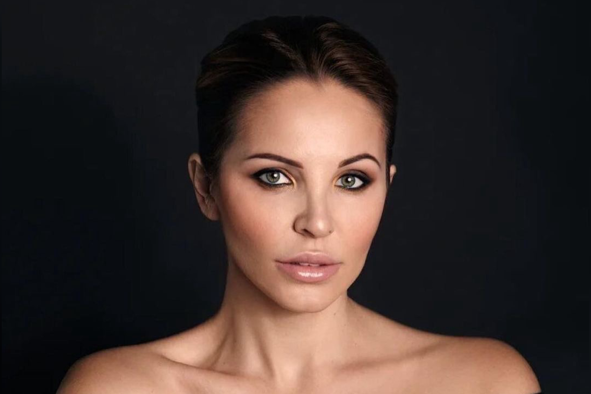 &laquo;Вице-королева планеты&raquo; заработала 17 млн на липовых курсах для юных моделей