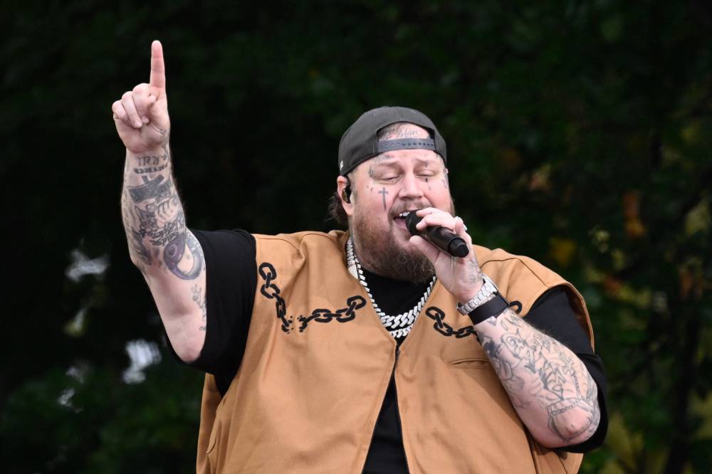 Кантри-певец Джелли Ролл похудел на 90 кг за два года